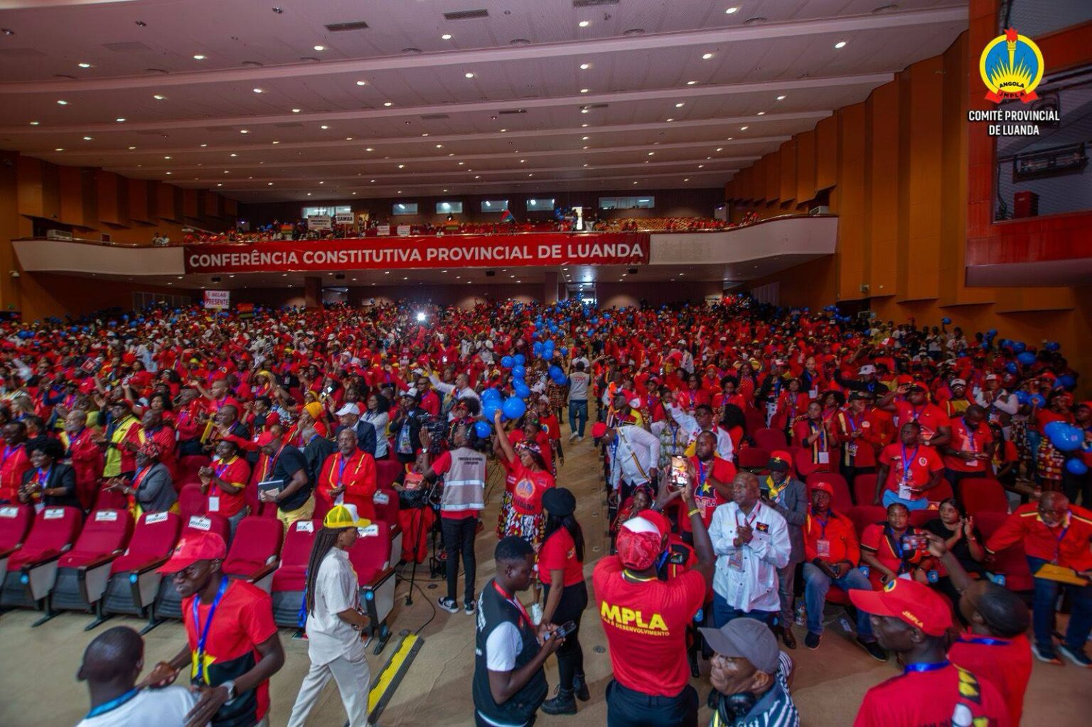 LUÍS NUNES ELEITO LÍDER DO MPLA EM LUANDA COM 99, 8 POR CENTO DE VOTOS ...