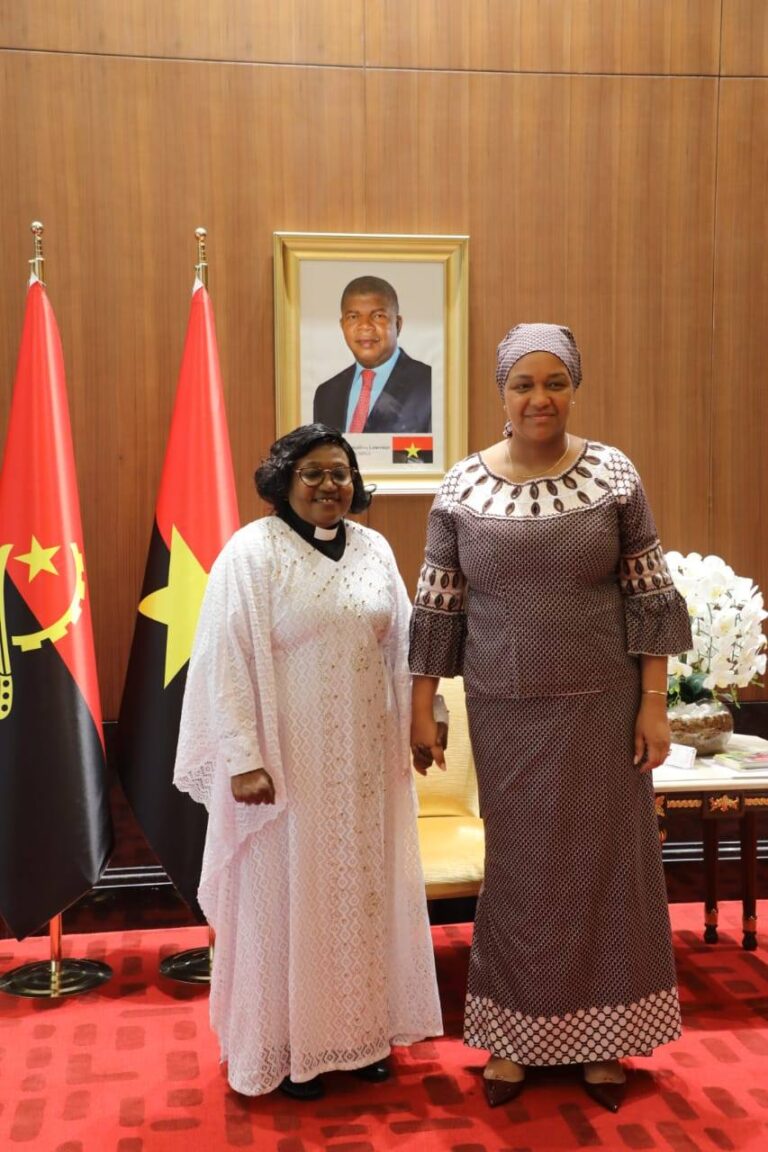 IGREJAS APELAM À PAZ E AO PERDÃO - MPLA